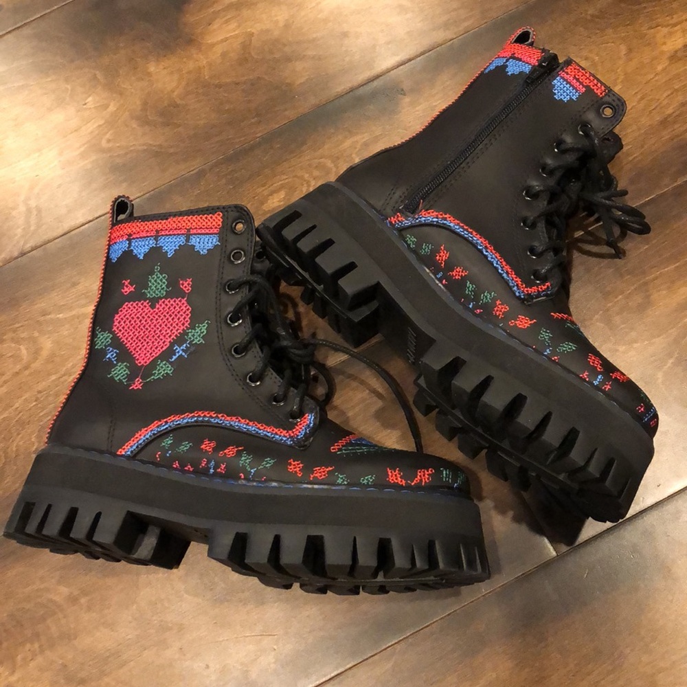 FARM Rio FARM Rio Stitched Lace-Up Boot NEW - Picture 14 of 16